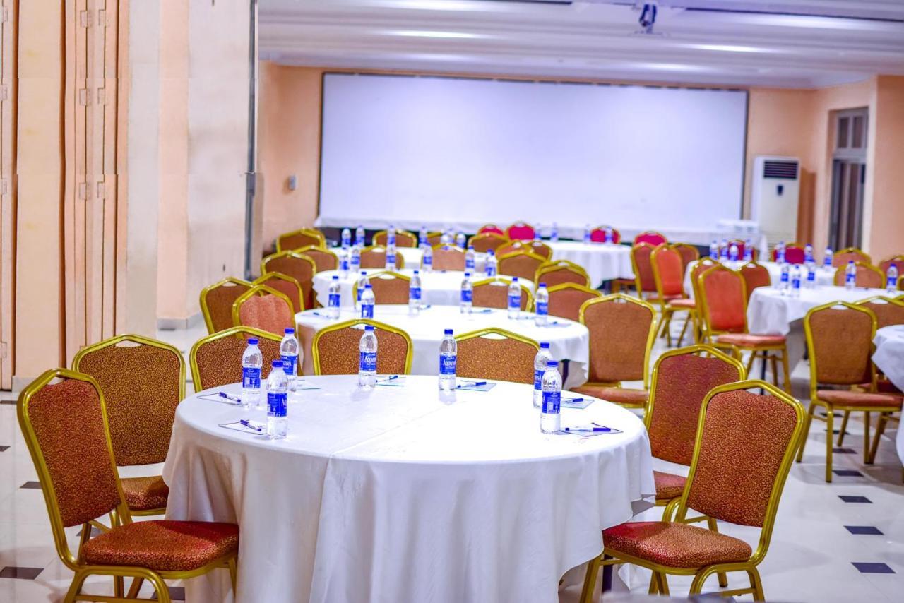 Golfview Suites & Conference Center Ikeja Εξωτερικό φωτογραφία
